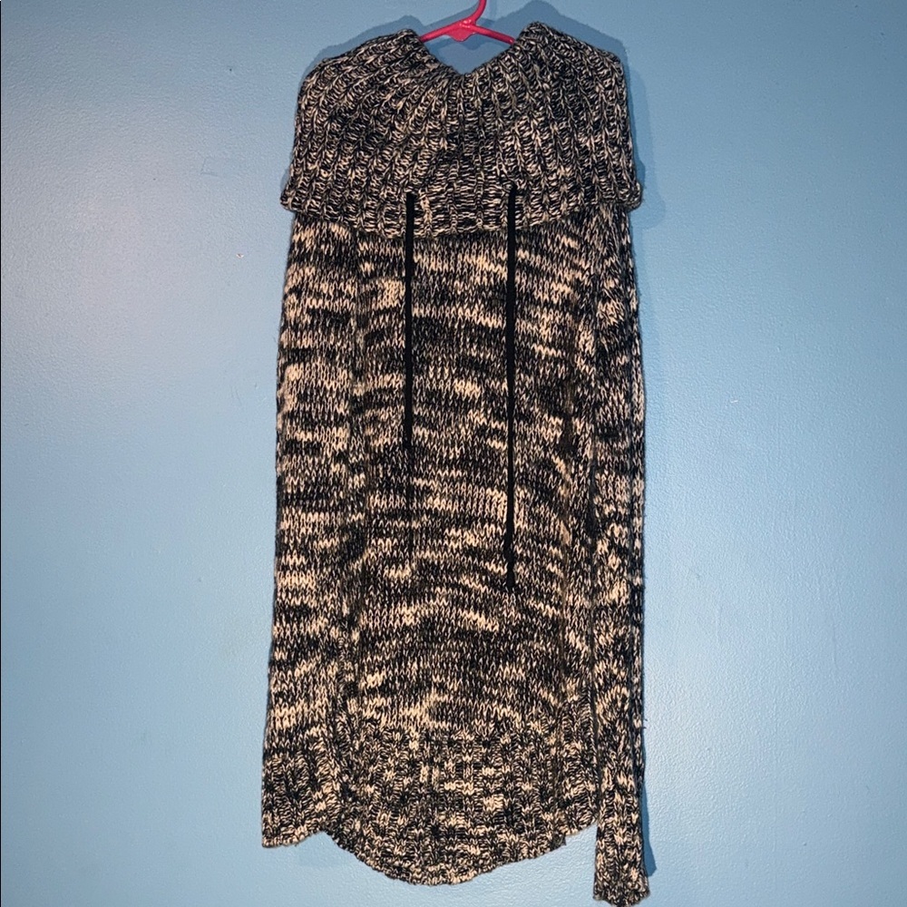 No Boundaries Cozy Black and White Women's Sweater XL 15-17